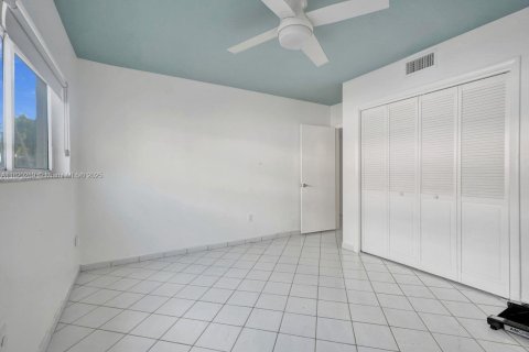 Condo in Key Biscayne, Florida, 2 bedrooms  № 1797648 - photo 19
