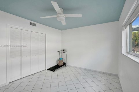 Condo in Key Biscayne, Florida, 2 bedrooms  № 1797648 - photo 21