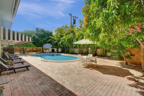 Condo in Key Biscayne, Florida, 2 bedrooms  № 1797648 - photo 25