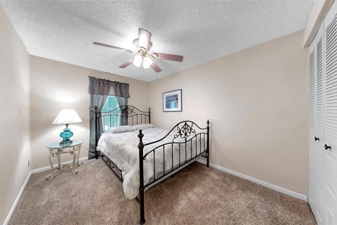 House in Lutz, Florida 4 bedrooms, 165.37 sq.m. № 1876735 - photo 26
