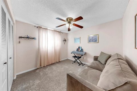 House in Lutz, Florida 4 bedrooms, 165.37 sq.m. № 1876735 - photo 30