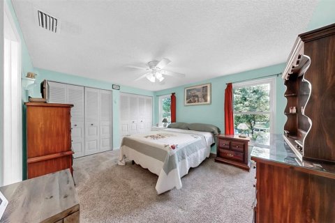 House in Lutz, Florida 4 bedrooms, 165.37 sq.m. № 1876735 - photo 23