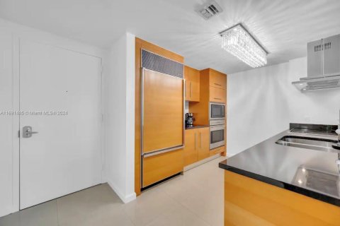 Condominio en venta en Miami, Florida, 1 dormitorio, 73.39 m2 № 2035017 - foto 15