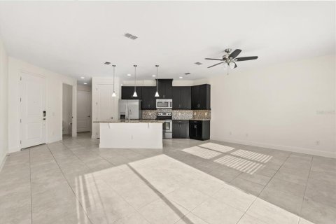 Adosado en alquiler en Orlando, Florida, 3 dormitorios, 169.08 m2 № 1829967 - foto 3