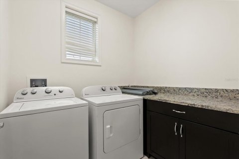 Adosado en alquiler en Orlando, Florida, 3 dormitorios, 169.08 m2 № 1829967 - foto 13