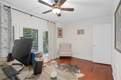 House in Longwood, Florida 4 bedrooms, 367.43 sq.m. № 2148010 - photo 21