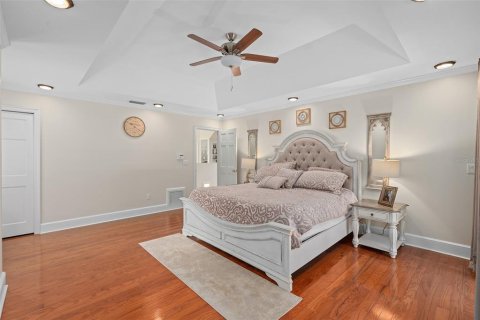 House in Longwood, Florida 4 bedrooms, 367.43 sq.m. № 2148010 - photo 27