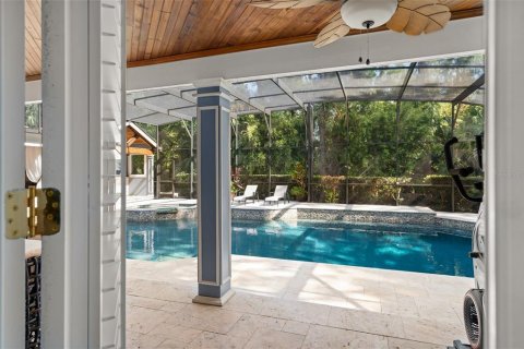 House in Longwood, Florida 4 bedrooms, 367.43 sq.m. № 2148010 - photo 28