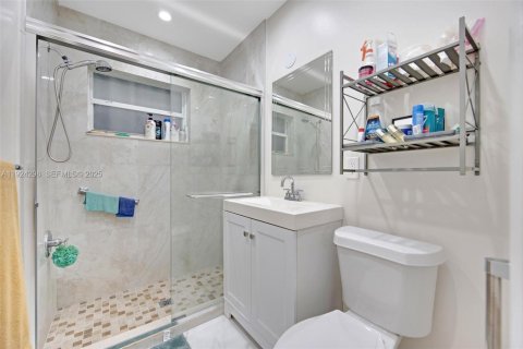 Villa ou maison à vendre à Miami, Floride: 3 chambres, 153.57 m2 № 1991113 - photo 7