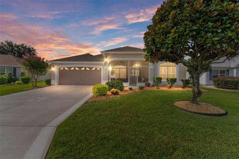 Casa en venta en The Villages, Florida, 3 dormitorios, 206.15 m2 № 1831180 - foto 1