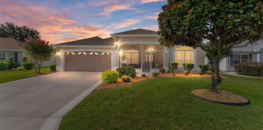 Casa en The Villages, Florida 3 dormitorios, 206.15 m2 № 1831180