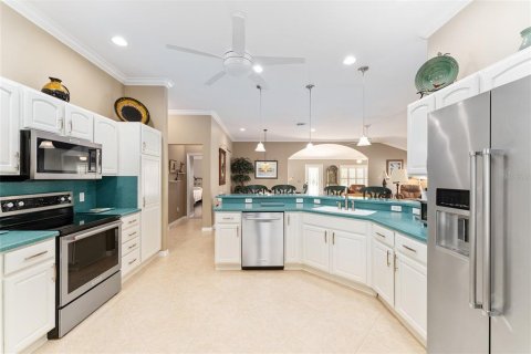 Casa en venta en The Villages, Florida, 3 dormitorios, 206.15 m2 № 1831180 - foto 8