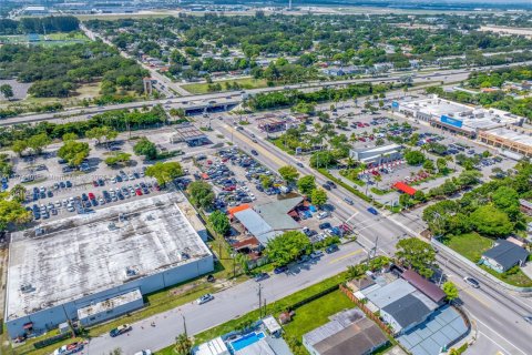 Immobilier commercial à vendre à Miami Gardens, Floride № 1926300 - photo 11