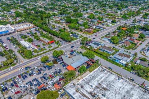 Immobilier commercial à vendre à Miami Gardens, Floride № 1926300 - photo 17