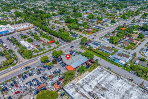 Immobilier commercial à vendre à Miami Gardens, Floride № 1926300 - photo 2