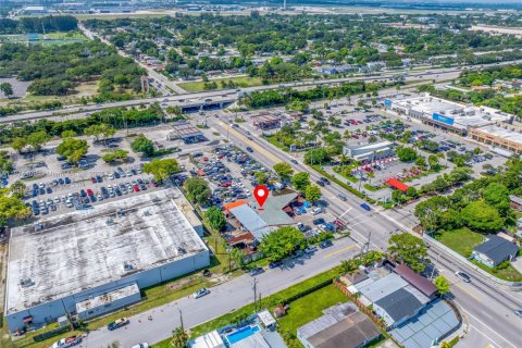Immobilier commercial à vendre à Miami Gardens, Floride № 1926300 - photo 12
