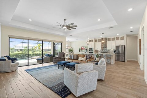 House in LORRAINE LAKES in Lakewood Ranch, Florida 3 bedrooms, 246.19 sq.m. № 1855944 - photo 16