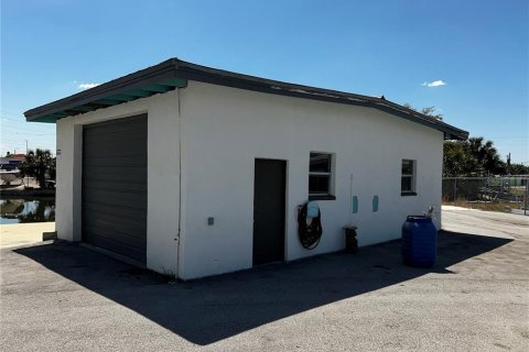 Propiedad comercial en venta en Hudson, Florida, 794.31 m2 № 1722094 - foto 25