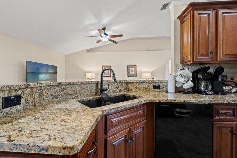 Villa ou maison à vendre à Spring Hill, Floride: 3 chambres, 144.28 m2 № 2427206 - photo 9