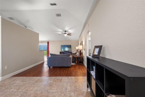 Villa ou maison à vendre à Spring Hill, Floride: 3 chambres, 144.28 m2 № 2427206 - photo 16