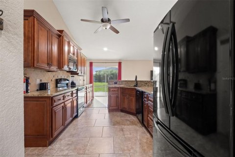 Villa ou maison à vendre à Spring Hill, Floride: 3 chambres, 144.28 m2 № 2427206 - photo 11