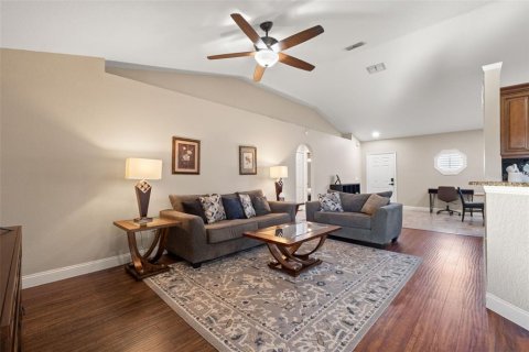 Villa ou maison à vendre à Spring Hill, Floride: 3 chambres, 144.28 m2 № 2427206 - photo 5