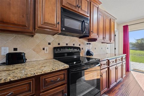Villa ou maison à vendre à Spring Hill, Floride: 3 chambres, 144.28 m2 № 2427206 - photo 7