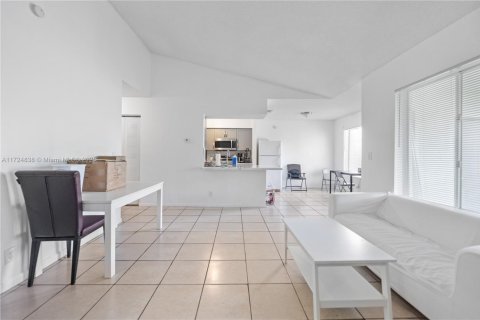 Condominio en venta en Boynton Beach, Florida, 2 dormitorios, 82.13 m2 № 1860459 - foto 7