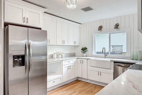 Casa en alquiler en Clearwater, Florida, 3 dormitorios, 105.26 m2 № 1872888 - foto 25