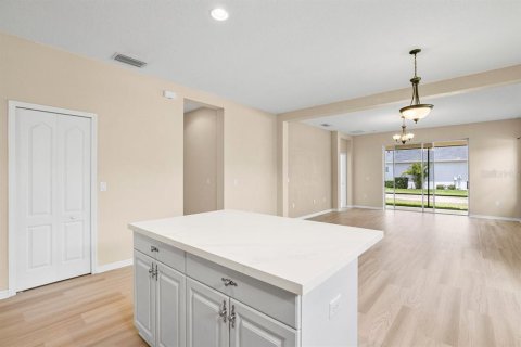 House in Parrish, Florida 3 bedrooms, 163.51 sq.m. № 1609909 - photo 12