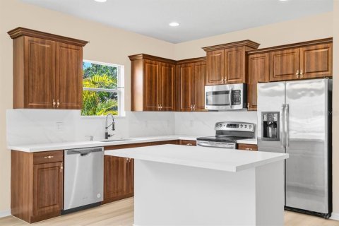 House in Parrish, Florida 3 bedrooms, 163.51 sq.m. № 1609909 - photo 9