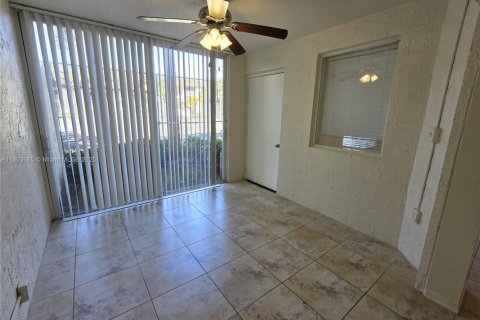 Condominio en venta en West Palm Beach, Florida, 1 dormitorio, 78.97 m2 № 1686282 - foto 7
