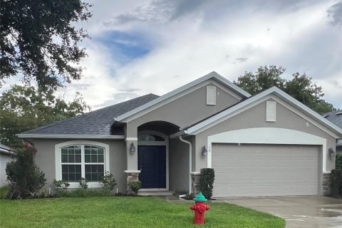 House in Ocala, Florida 4 bedrooms, 169.55 sq.m. № 2371804