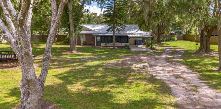 Casa en Fish Hawk, Florida 3 dormitorios, 119.66 m2 № 1915374