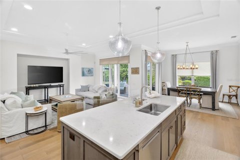House in Gainesville, Florida 5 bedrooms, 241.55 sq.m. № 2100240 - photo 28