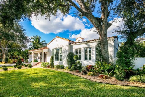 Снять в аренду виллу или дом в Майами-Шорс, Флорида 5 спален, 287.07м2, № 2034561 - фото 4