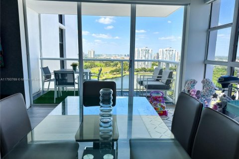 Condominio en venta en Aventura, Florida, 2 dormitorios, 107.12 m2 № 1935958 - foto 17