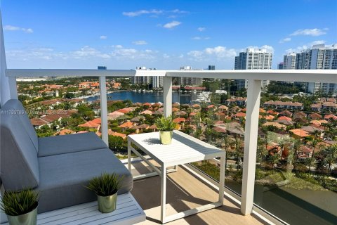 Condominio en venta en Aventura, Florida, 2 dormitorios, 107.12 m2 № 1935958 - foto 30