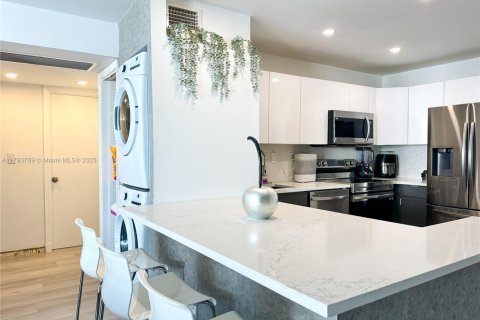 Condominio en venta en Aventura, Florida, 2 dormitorios, 107.12 m2 № 1935958 - foto 6