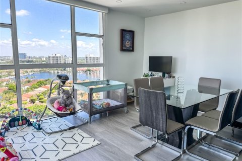 Condominio en venta en Aventura, Florida, 2 dormitorios, 107.12 m2 № 1935958 - foto 15