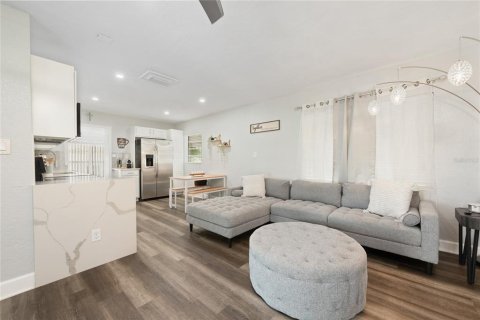 Appartement à louer à Orlando, Floride: 2 chambres, 111.48 m2 № 1787915 - photo 11