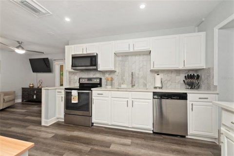 Appartement à louer à Orlando, Floride: 2 chambres, 111.48 m2 № 1787915 - photo 6