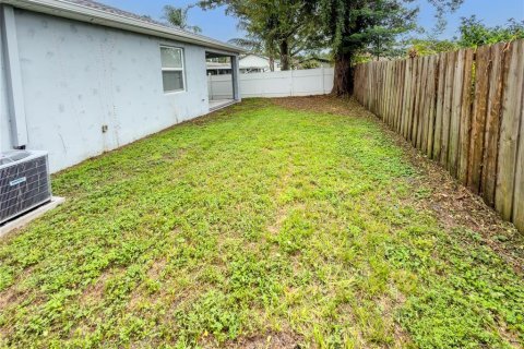 Villa ou maison à vendre à Tampa, Floride: 3 chambres, 144.65 m2 № 2400441 - photo 9