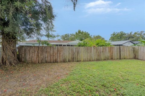Villa ou maison à vendre à Tampa, Floride: 3 chambres, 144.65 m2 № 2400441 - photo 12