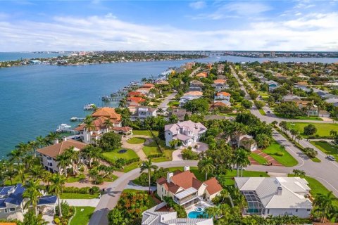 Villa ou maison à vendre à Tierra Verde, Floride: 4 chambres, 478.91 m2 № 1543175 - photo 18