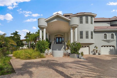Villa ou maison à vendre à Tierra Verde, Floride: 4 chambres, 478.91 m2 № 1543175 - photo 9