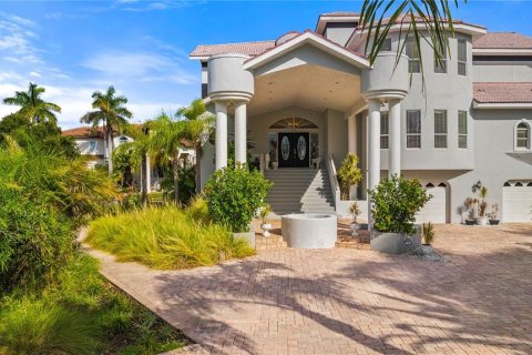 Villa ou maison à vendre à Tierra Verde, Floride: 4 chambres, 478.91 m2 № 1543175 - photo 14