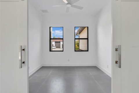 House in Port Charlotte, Florida 3 bedrooms, 170.1 sq.m. № 2232993 - photo 24