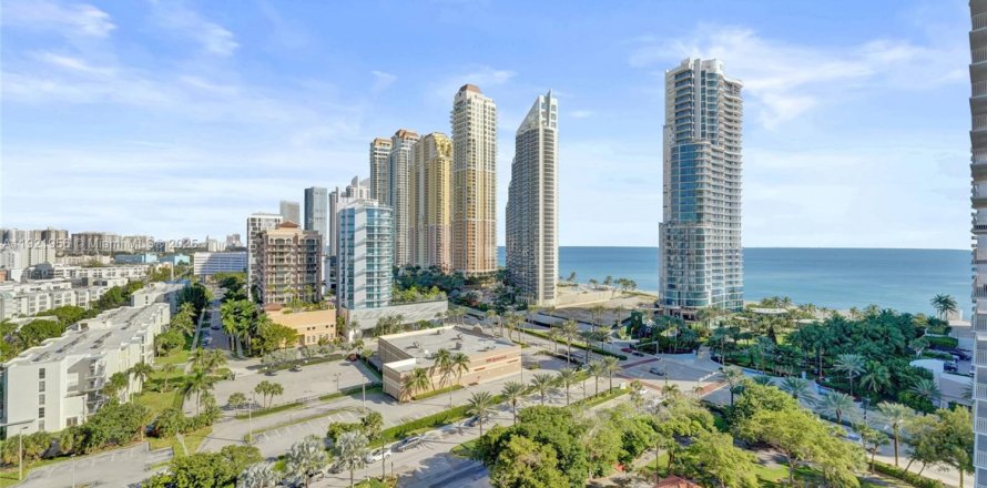 Estudio en el Condominio en Sunny Isles Beach, Florida № 1975901