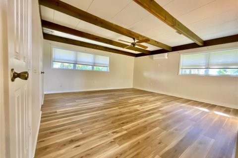 House in Hawthorne, Florida 3 bedrooms, 158.96 sq.m. № 1873463 - photo 19